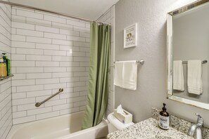 Shower, bidet, towels, soap