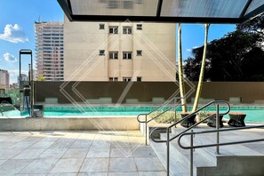 Estudio básico | Piscina