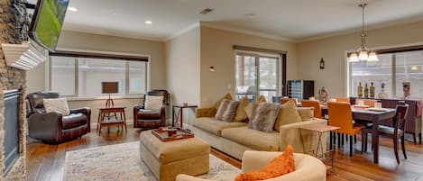 TV, fireplace, video games, stereo