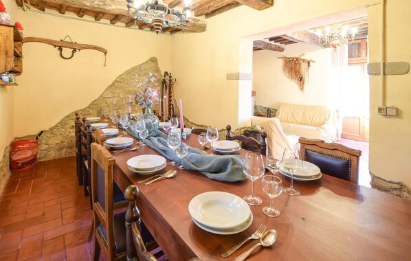Dining - Amazing home in Pieve Santo Stefano AR (Pieve Santo Stefano AR)