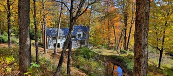Window Seat to the Peaks: 4BR/3BA Retreat with Stunning Mountain Views, Near Killington Resort