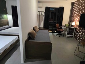 Elite Condo, Multiple Beds, Kitchenette, Courtyard View | 1 bedroom, laptop workspace, free WiFi - RA House Residences (Makati)