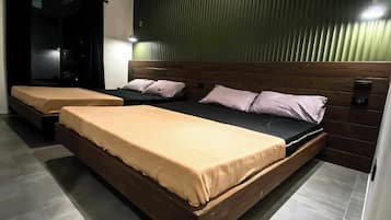 Elite Condo, Multiple Beds, Kitchenette, Courtyard View | 1 bedroom, laptop workspace, free WiFi