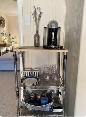 Interior - Private garden suite in charming San Francisco neighborhood (San Francisco)