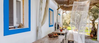 Country House 'Monte Da Masmorra De Baixo' with Private Pool, Garden and Wi-Fi