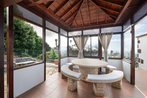 Ferienhaus 'Casa El Café' mit Meerblick, privater Terrasse und Wi-Fi
