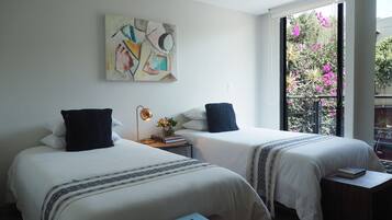 2 bedrooms, in-room safe, iron/ironing board, travel crib