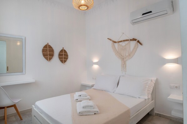 1 bedroom, free WiFi, bed sheets