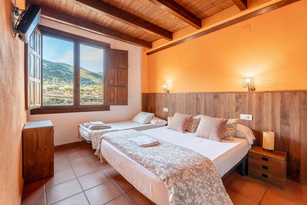 12 quartos, Wi-Fi de cortesia, roupa de cama