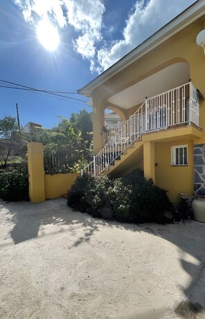 Exterior - Country House 'Casona Y Posada' with Mountain View, Wi-Fi and Air Conditioning (Chera)