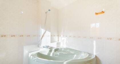Country House 'La Casona' with Mountain View, Wi-Fi and Air Conditioning
