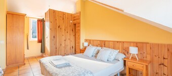 Maison de campagne "La Casona" avec vue sur la montagne, Wi-Fi et climatisation