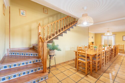 Country House 'La Casona' with Mountain View, Wi-Fi and Air Conditioning