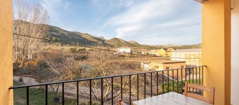 Country House 'La Posada' with Mountain View, Wi-Fi and Air Conditioning