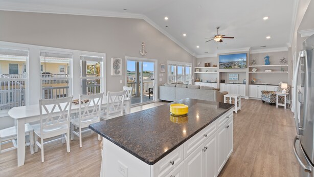 Interior - "The Reel Deal" 5 Bedroom 5.5 Bath with a Pool! (Holden Beach)