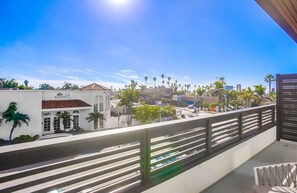 Terrace/patio - Surf Spot 2 - walk to beach (La Jolla)