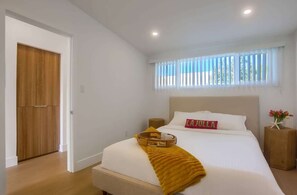 1 habitación, tabla de planchar con plancha y wifi gratis 