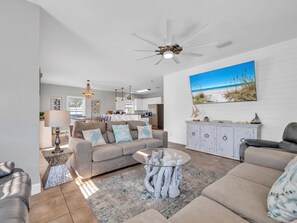 Smart TV - Aruba | Private Pool + Steps to Miramar Beach (Miramar Beach)