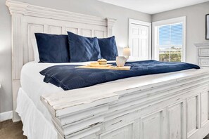 6 soverom, strykejern/-brett, wi-fi (inkludert) og sengetøy