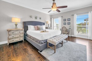 5 soverom, strykejern/-brett, wi-fi (inkludert) og sengetøy