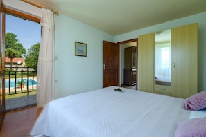 5 bedrooms, internet