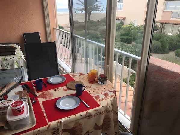 用餐