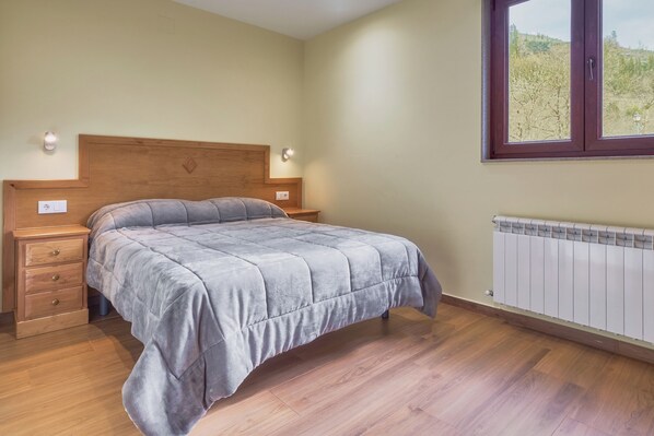 2 chambres, Wi-Fi gratuit, draps fournis