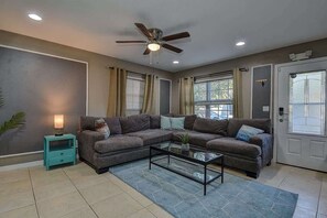 Smart TV - Largo Poolside Paradise Heated Pool 10Min To Beach (Largo)