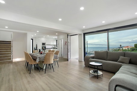 内装. Villa 'Angela' with Sea View, Private Pool and Wi-Fi