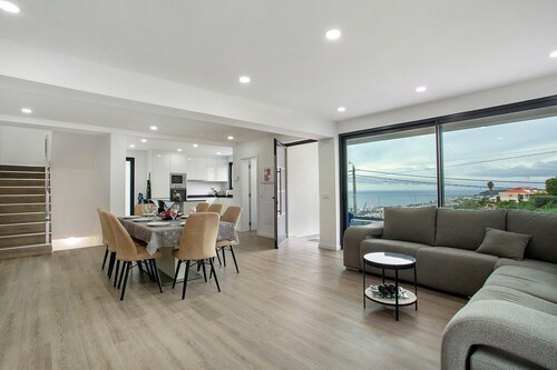 Villa Angela with Sea View, Private Pool, and Wi-Fi