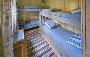 2 bedrooms
