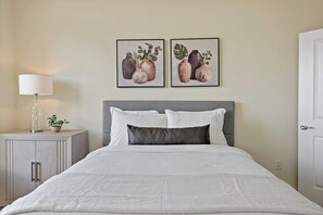 2 bedrooms, Internet, bed sheets