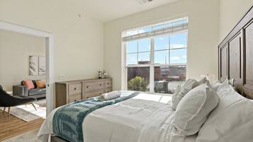 2 bedrooms, internet, bed sheets