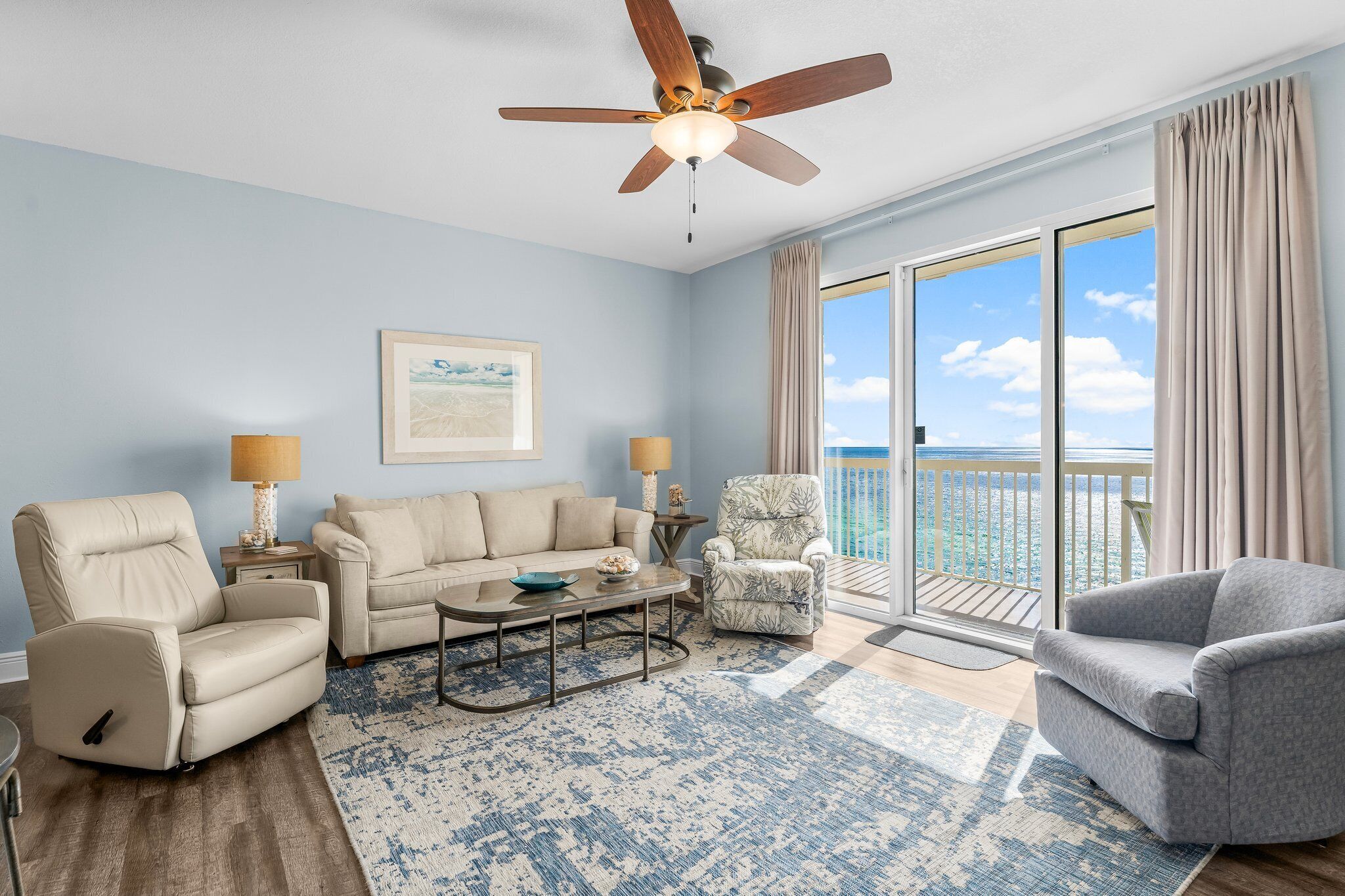 Téléviseur, lecteur de DVD, chaîne audio