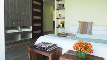 2 bedrooms, iron/ironing board, travel crib, WiFi