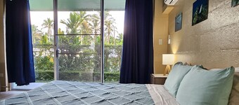 Yonegan Plumeria Hilo Hotel -  Hahalua