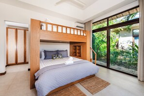 5 bedrooms, iron/ironing board, travel crib, WiFi