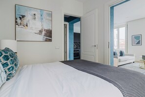 2 chambres, fer et planche à repasser, Wi-Fi, draps fournis