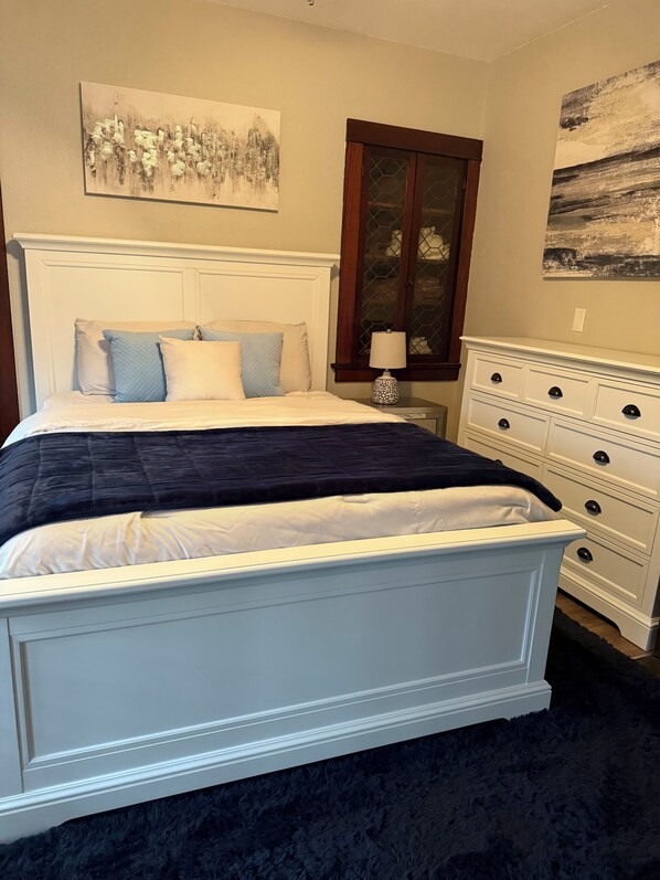 1 غرفة نوم ومكتب ومكواة/لوح كي وواي فاي مجانًا