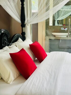 Honeymoon Double Room, Balcony, Garden View | Room amenity - Villa Tambaka Retreat (Anuradhapura)