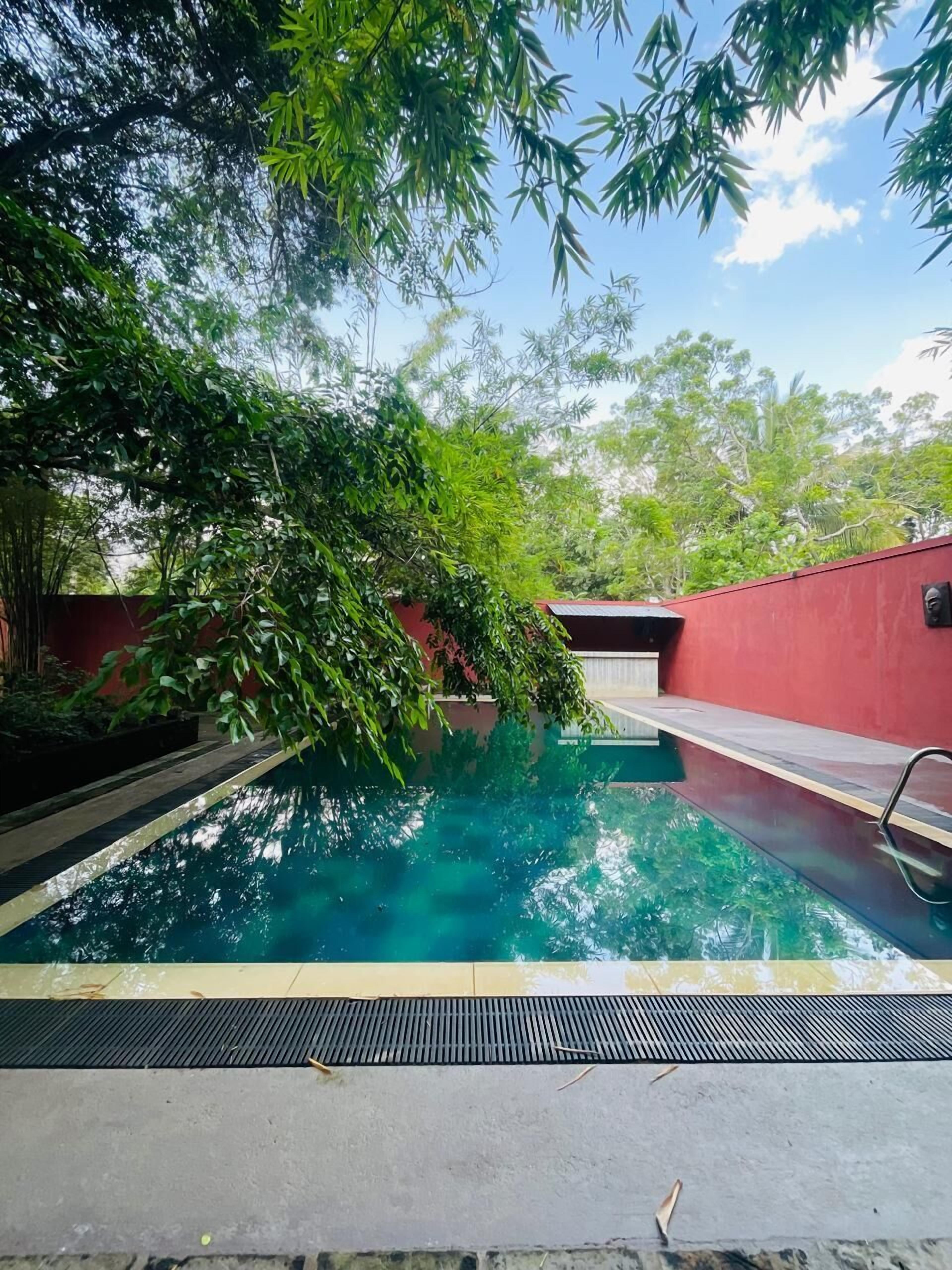 Outdoor pool, open 9:00 AM to 6:00 PM, sun loungers