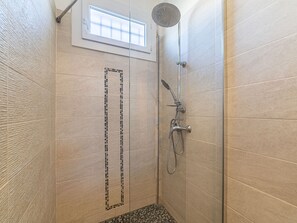 Bathroom - Phichris by Interhome (Hyères)