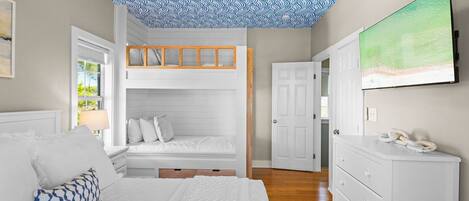 2 soverom, strykejern/-brett, wi-fi og sengetøy