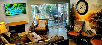 Family Fun Home 3 Bedrooms!- Great Central Location to LA -Pet Friendly