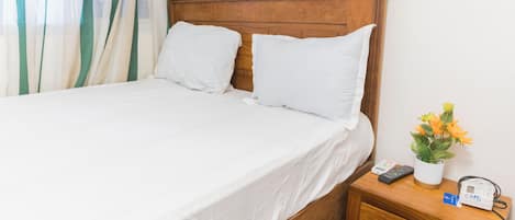 Habitación individual, balcón, vistas a la ciudad | Escritorio y wifi gratis