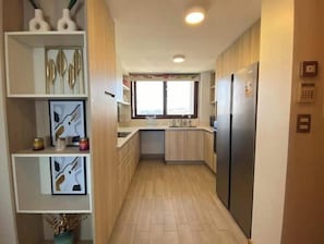 Fridge, microwave, oven, coffee/tea maker