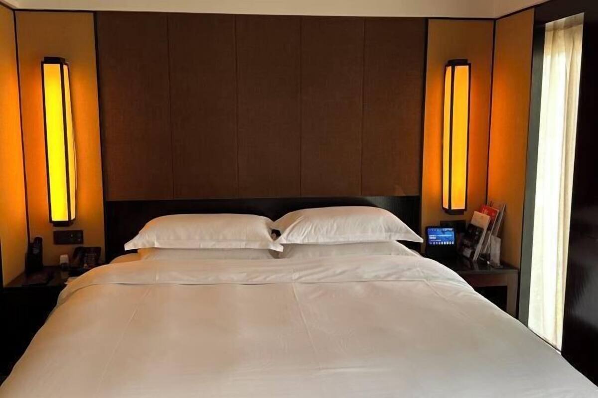 Blackout curtains, iron/ironing board, free WiFi