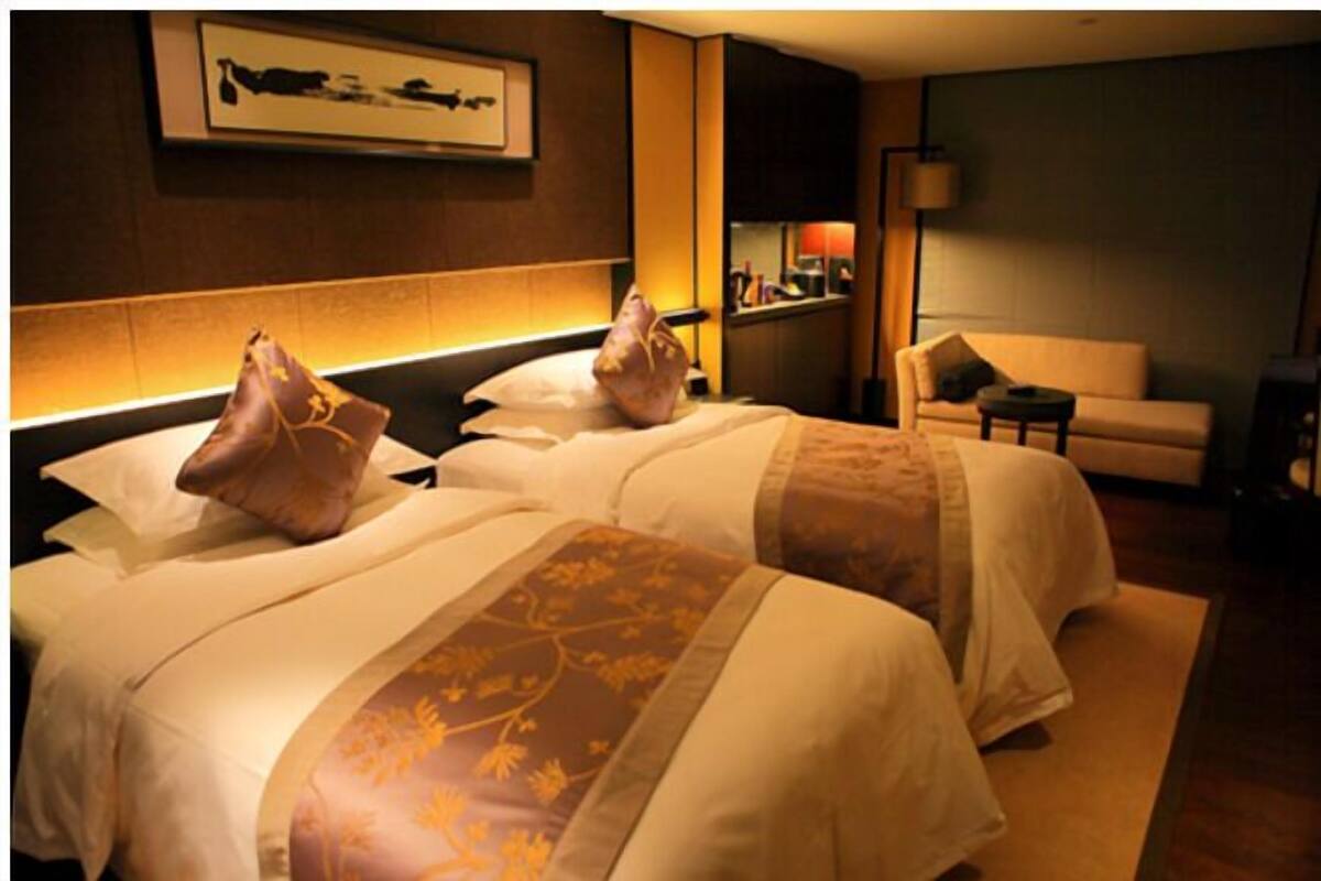 Verdunkelungsvorhänge, Bügeleisen/Bügelbrett, kostenloses WLAN