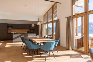 Apartment | Dining - Penthouse Near the ski Slope (Mittersill)