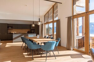 Apartment | Dining